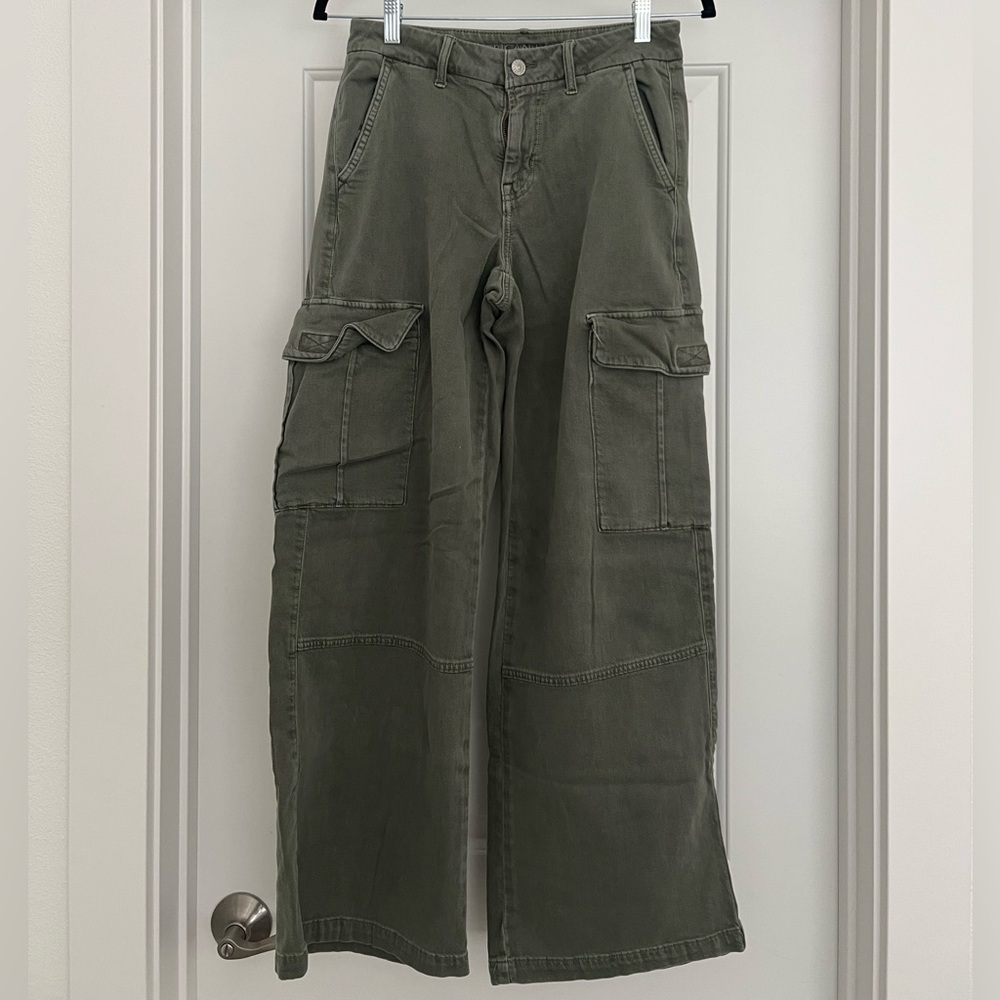 Women’s Green Cargo Pants